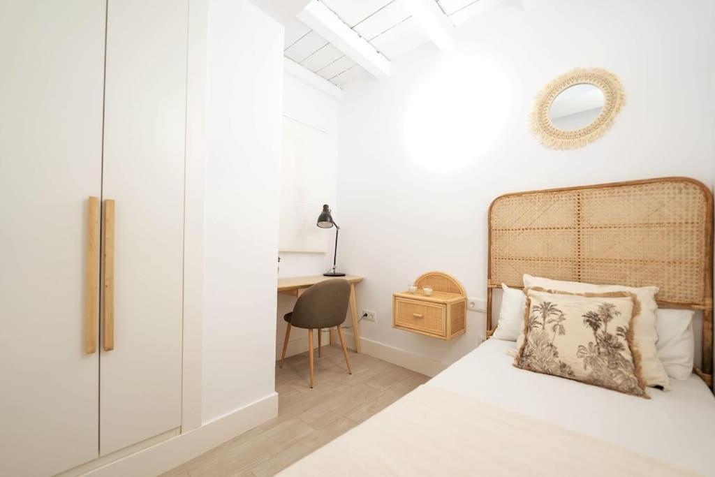 Apartamento A Estrenar En Calle Alcazares Sevilla Exteriör bild